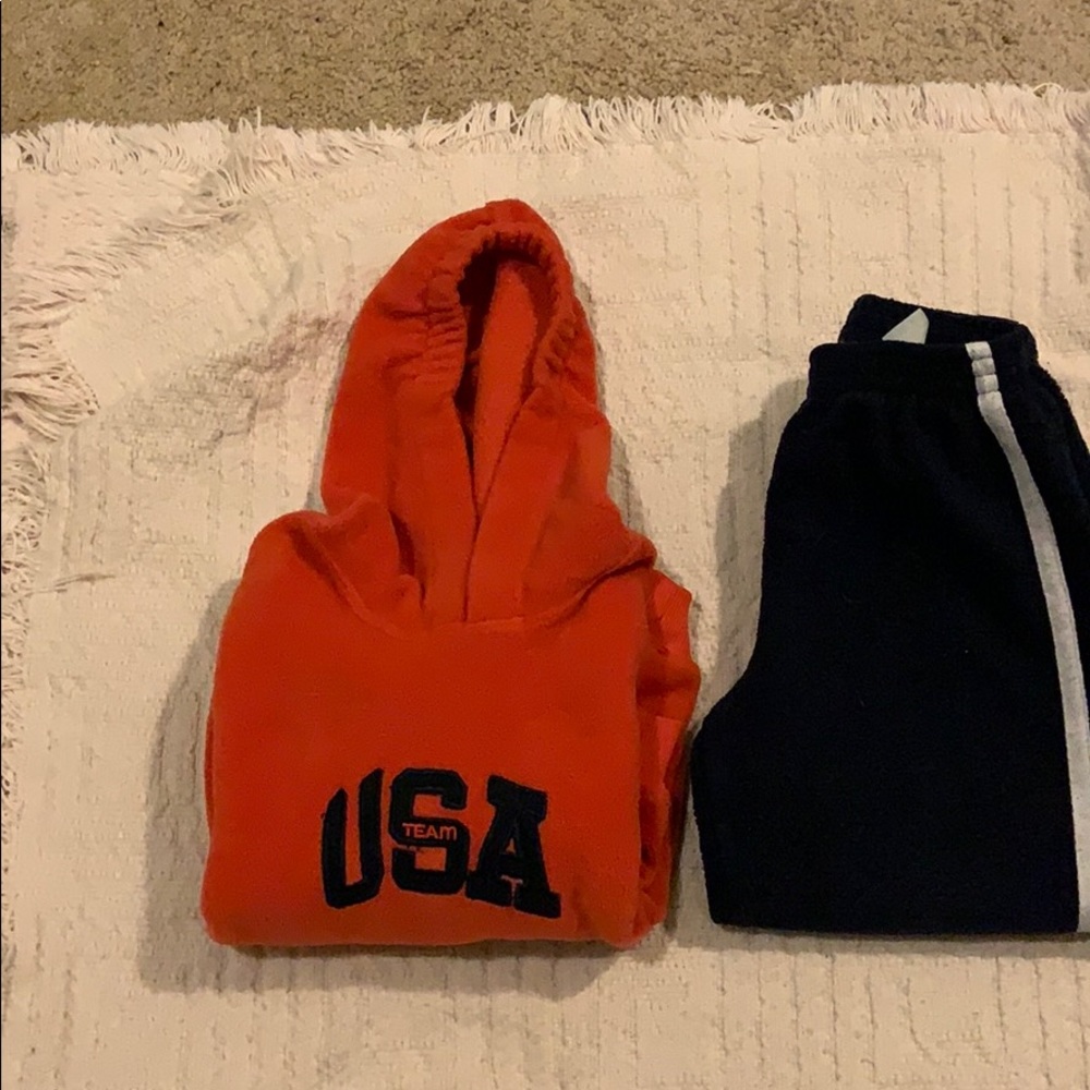 Team USA sweats outfit. Size 4